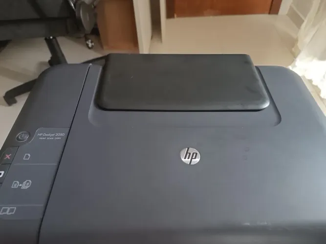 Impressora HP (imprime colorido e preto)