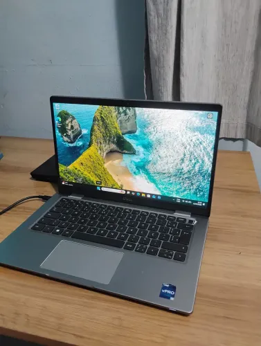 Notebook Dell Latitude 7330 MUITO NOVO!