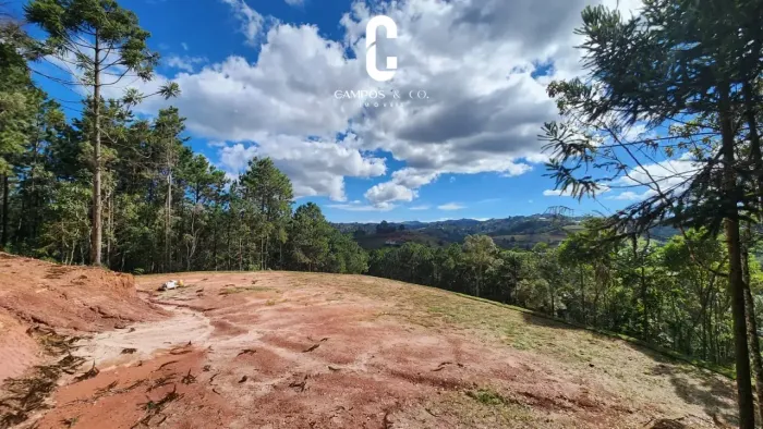 Terreno com Projeto Aprovado no Condomínio Iporanga Campos do Jordão