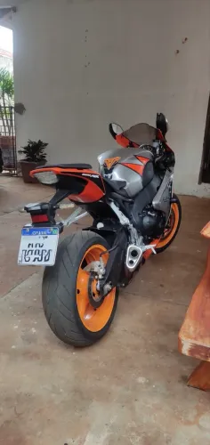 CBR1000 fireblade