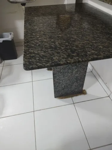 Mesa de mármore