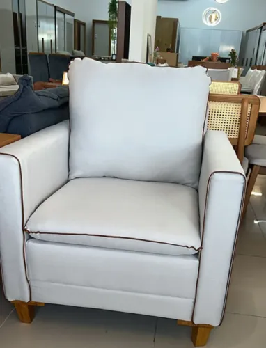 Poltrona Pérola em Linho