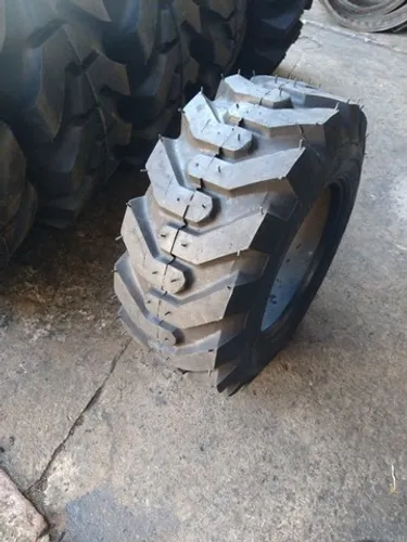 Pneu 10x16.5 / 10/16.5 / 10-16.5 Recauchutado