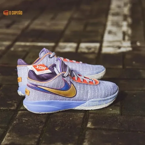 Tênis Nike Lebron XX "violet Frost"
