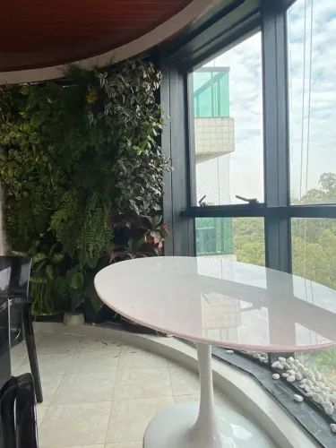 Mesa de jantar modelo saarinen