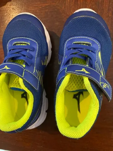 Tênis Infantil Mizuno - Azul e Amarelo