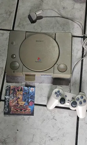 PS1 FAT CONTROLE CABO E JOGO LASER FUNCIONANDO PERFEITAMENTE