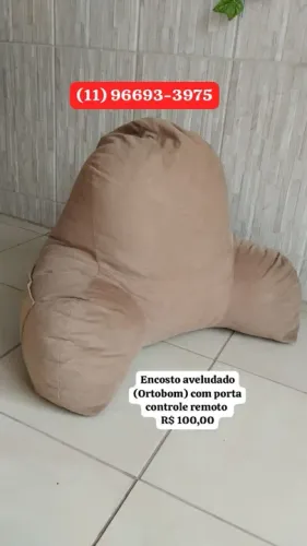 Encosto Aveludado Ortobom com Porta Controle Remoto