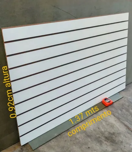 Painel Canaletado slatwall prateleira/estante inteligente em MDF branco 