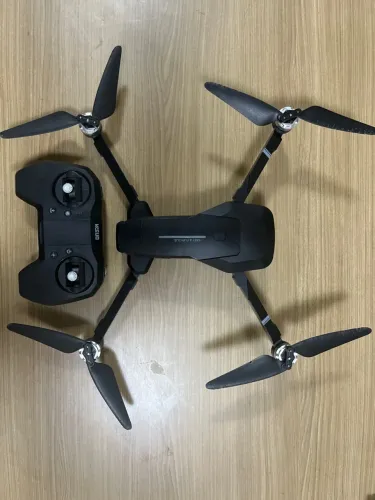 Drone com controle remoto