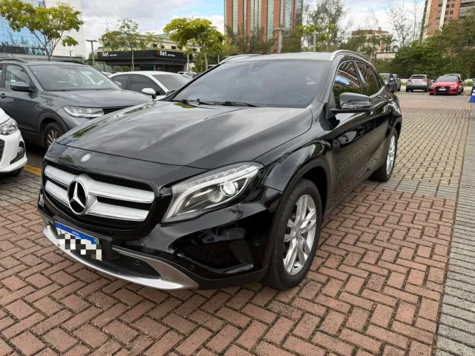 Mercedes-Benz GLA 200 Adv. 1.6/1.6 TB 16V Flex Aut. 2016