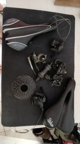 Cacete 24 velocidade, Cubos, passador de Marcha completo tudo Shimano e 2 Brancos