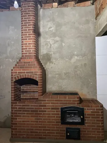 Churrasqueira de tijolos artesanal