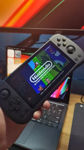 Console Portátil Powkiddy X55