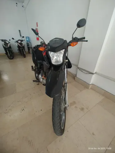 Honda Bros 150 - Moto impecável!