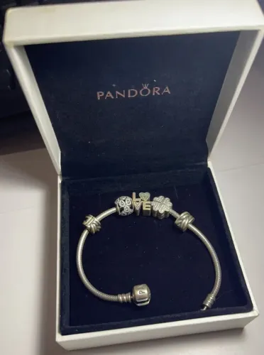Pulseira Pandora com 5 Pingentes ORIGINAL!!! PROMOÇÃO IMPERDÍVEL!!!