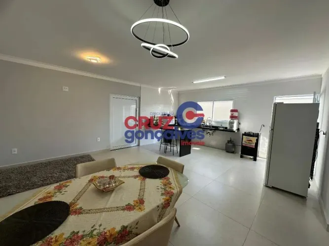 Casa à venda no bairro Diário Ville, Rio Claro