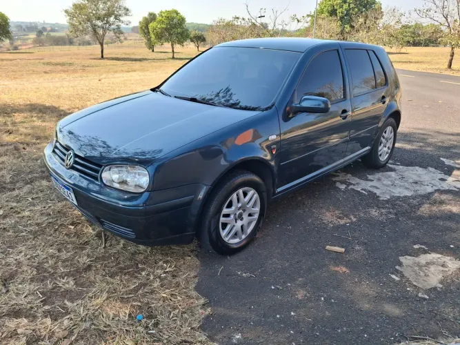 Volkswagen Golf 2001 Usados e Novos