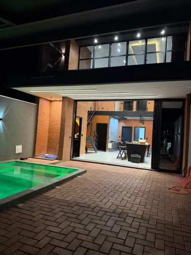 Alugo casa sobrado em Porto Rico