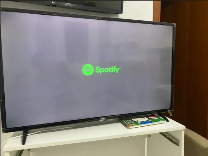 TV SMART AOC ROKU 43 POLEGADAS