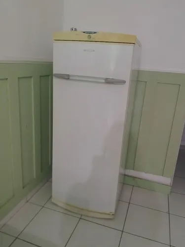 Geladeira 220 volts Brastemp 