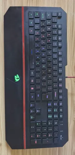 Teclado Redragon Karura QWERTY