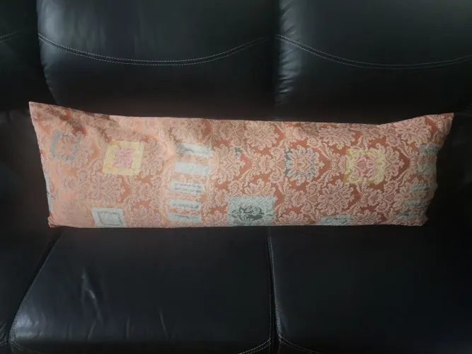 Almofada retangular com fronha de jacquard 120cm x 37cm 