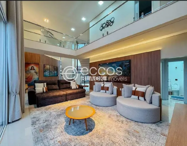 Casa em condomínio à venda, 4 quartos, 4 suítes, 8 vagas, Novo Mundo - Uberlândia/MG