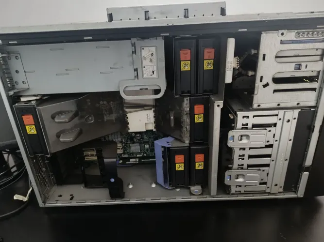 Servidor IBM SYSTEM X3400