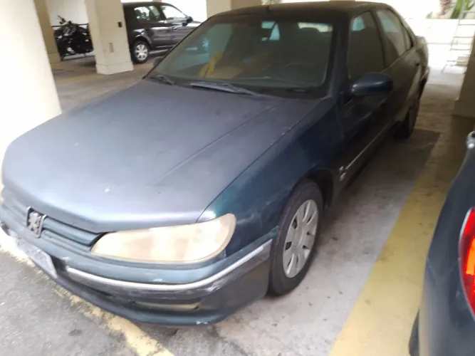 Peugeot 406 sedã Ano 99 automático