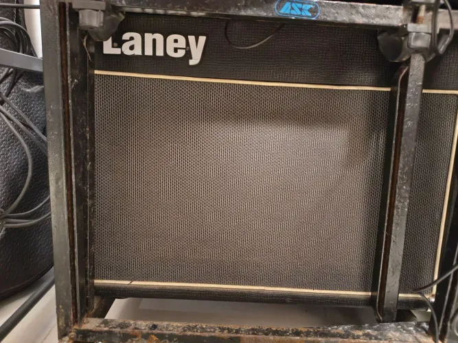 PROMO CARNAVAL R$ 4.200,00. VENDO Amplificador Inglês Classe "A" Laney VC.30