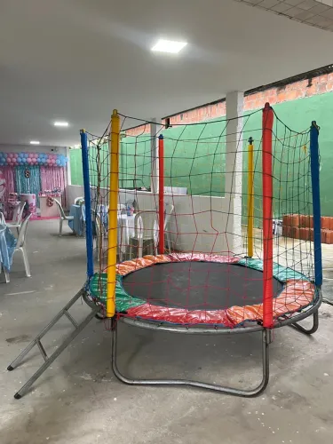 Pula-pula e casinha de bolas aluguel