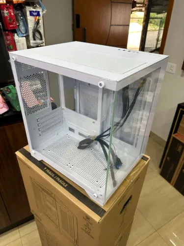 Gabinete gamer aquário branco 