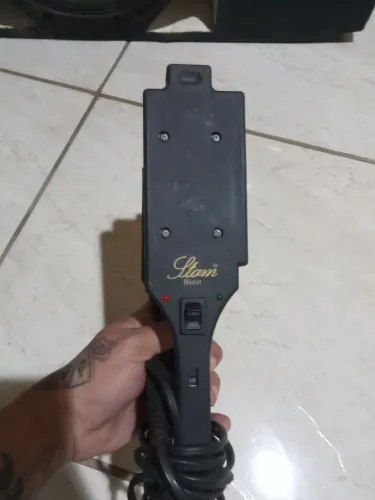 Prancha de Cabelo Stam Bivolt