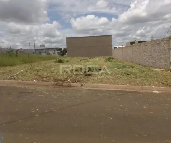Venda de Terreno / Lote na cidade de São Carlos