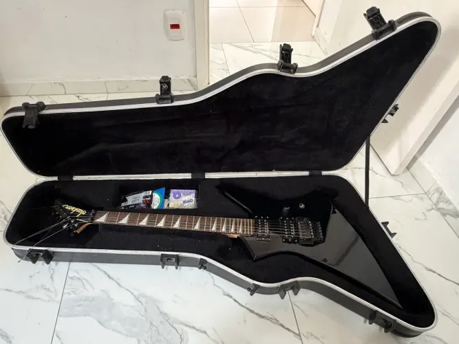 Guitarra Jackson