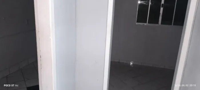 Aluga-se uma casa pra no  máximo duas pessoas meu  whatsapp *