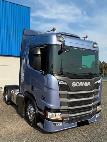 Caminhão Scania R 410 4x2
