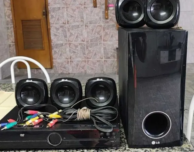 HOME THEATER "LG"