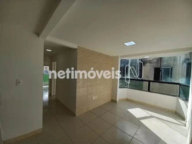 Apartamento 3 Quartos para Aluguel em Condomínio Fechado em Roma ( Cidade Baixa )