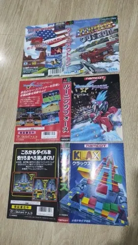 Lote manuais de jogos SEGA CD, Saturn, PS2, Wii e Mega Drive