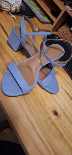 Sandalia Vizzano 38 cor azul pastel
