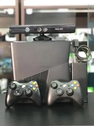 Xbox 360 com muitos jogos