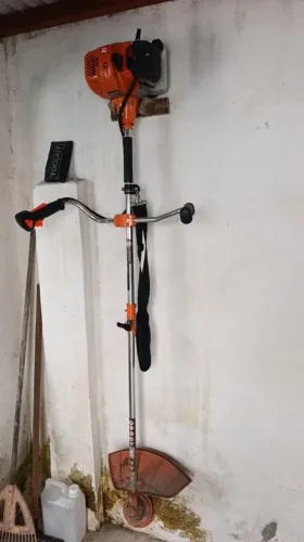 Roçadeira kNakasaki 75CC 3,6HP Gasolina - Completa