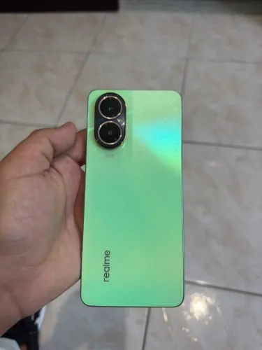 Troco um realme c67 256 gigas em.im iPhone