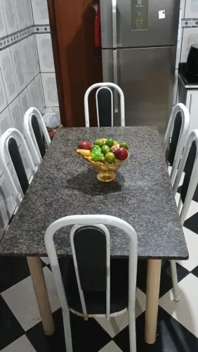Mesa de granito + 6 cadeiras