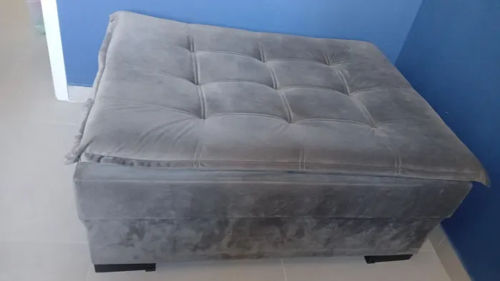 Vende-se puff.