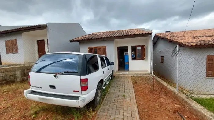 Casa em Condomínio Fechado no Caminho do Meio