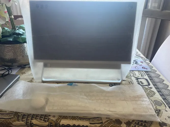 Micro Dell ALL in one ( core i7) novíssimo e com plástico aínda.