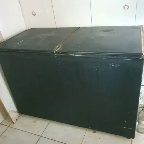 Vendo freezer 2 portas 400 lt